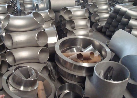 Carbon Steel / Stainless Steel Butt Weld Fittings Steel Pipe Tee with ISO9001 Approvals
